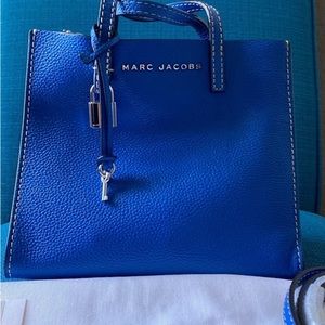 Marc Jacobs grind mini tote bag! 👜
